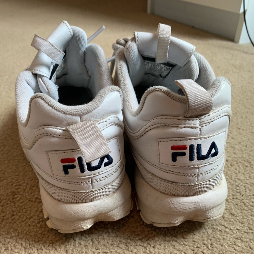 Filas - Picture 3 of 4